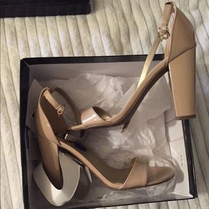 G by Guess high heels beige size 8.5